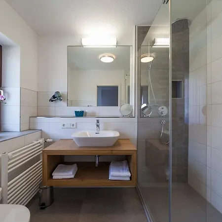 Отель Restaurant Hansjakob Хагнау